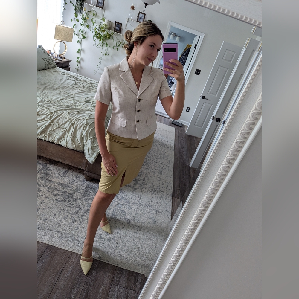 RQT petite button up